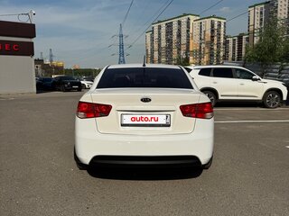 2012 Kia Cerato 6-speed II, белый, 630000 рублей, вид 5