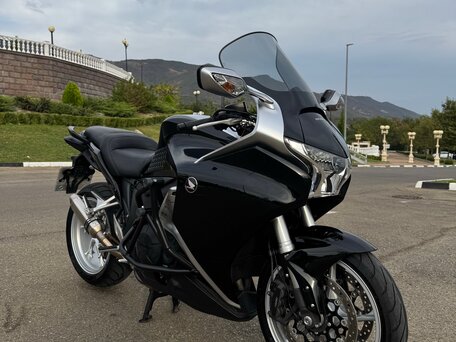 2013 Honda VFR 1200, чёрный, 760000 рублей, вид 1