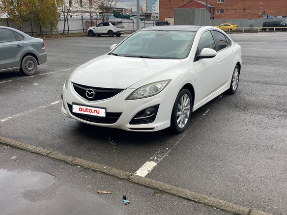 2011 Mazda 6 II (GH) Рестайлинг, белый, 850000 рублей