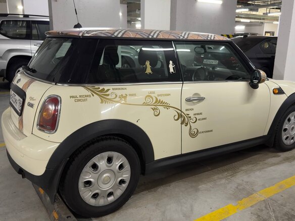 2010 Mini Hatch One II (R56) Рестайлинг, белый, 750000 рублей - вид 7