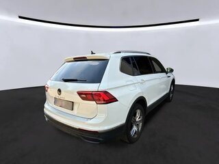 2023 Volkswagen Tiguan Allspace II Рестайлинг, белый, 2642000 рублей, вид 2