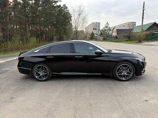 2018 Honda Accord X, чёрный, 2349999 рублей, вид 4