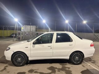 2011 Fiat Albea I Рестайлинг, белый, 420000 рублей, вид 4
