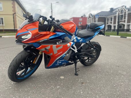 2023 CFMoto 300SR, оранжевый, 380000 рублей, вид 3