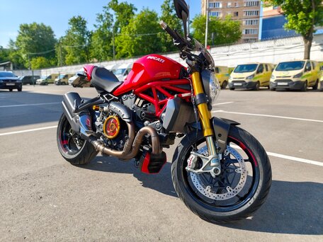 2019 Ducati Monster 1200, красный, 1290000 рублей, вид 1
