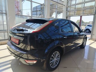 2008 Ford Focus II Рестайлинг, чёрный, 368000 рублей, вид 4