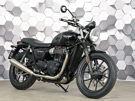 2016 Triumph Street Twin, чёрный, 579000 рублей, вид 1