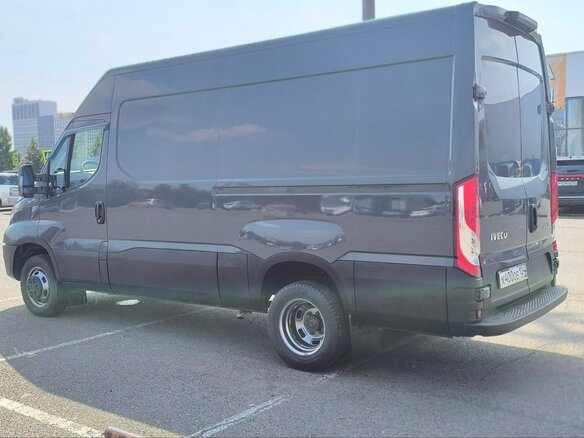 2020 Iveco Daily, серый, 3800000 рублей - вид 10