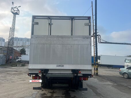 2012 Mercedes-Benz Atego, белый, 6500000 рублей, вид 3