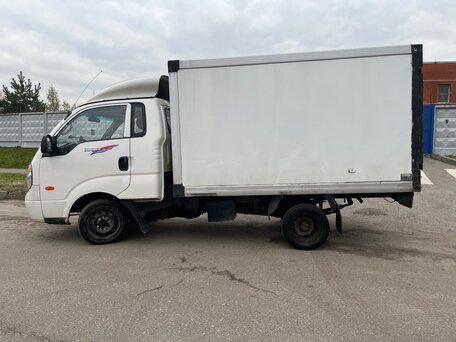 2010 Kia Bongo, белый, 730000 рублей, вид 5