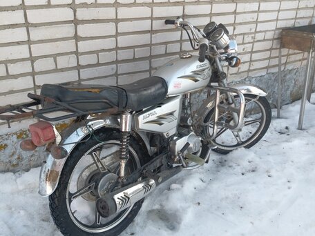 2017 Racer Alpha, серебристый, 30000 рублей, вид 1