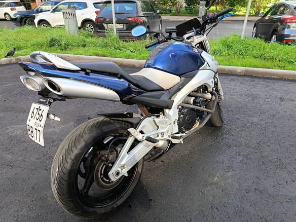 2006 Suzuki GSR 600, синий, 350000 рублей - вид 2