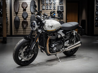 2026 Triumph Speed Twin, белый, 2170000 рублей, вид 2