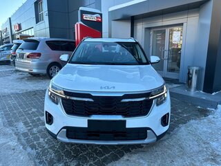 2025 Kia Seltos I Рестайлинг, белый, 2800000 рублей, вид 2