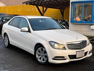 2013 Mercedes-Benz C-Класс 180 BlueEFFICIENCY III (W204) Рестайлинг, белый, 950000 рублей, вид 1