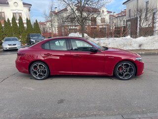 2020 Alfa Romeo Giulia II (952) Рестайлинг, красный, 3850000 рублей, вид 4