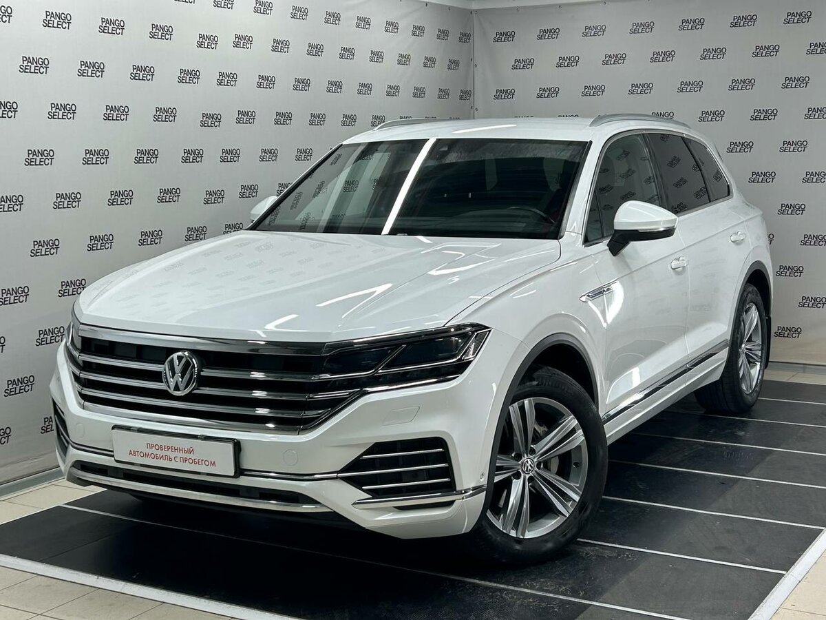Открыть фотографии: Volkswagen Touareg III