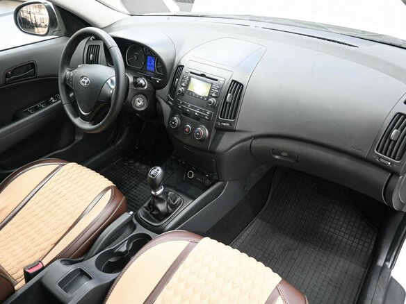 2011 Hyundai i30 I Рестайлинг, белый, 989900 рублей - вид 7