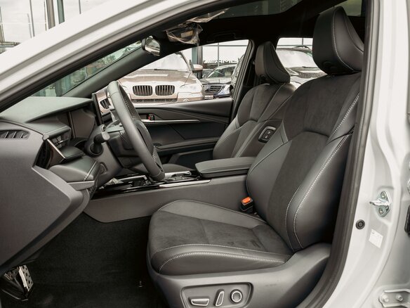 2026 Toyota Camry IX (XV80) China Market, белый - вид 10
