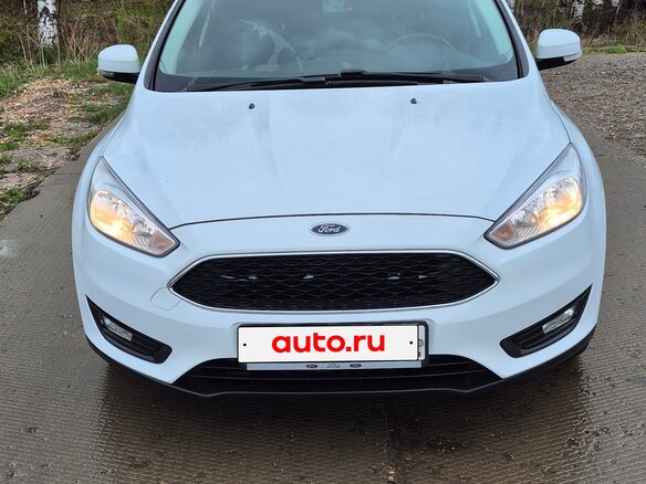 2017 Ford Focus III Рестайлинг, белый, 1200000 рублей