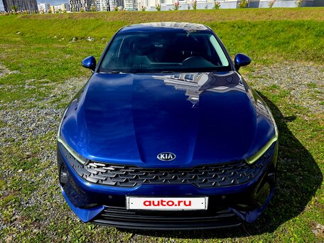2021 Kia K5 III, синий, 2400000 рублей, вид 2