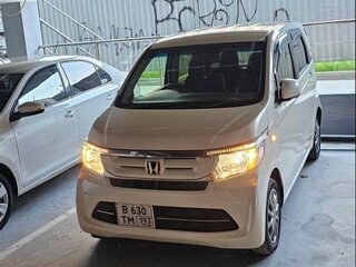 2017 Honda N-WGN I Рестайлинг, белый, 690000 рублей, вид 1