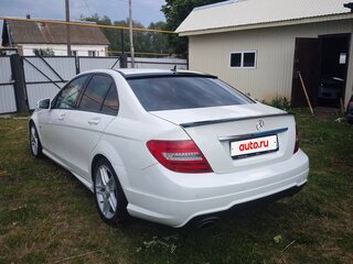 2011 Mercedes-Benz C-Класс 180 BlueEFFICIENCY III (W204) Рестайлинг, белый, 1579000 рублей, вид 4