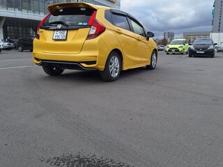 2018 Honda Fit III Рестайлинг, жёлтый, 1450000 рублей, вид 4