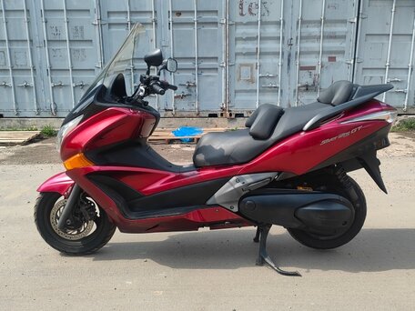 2010 Honda Silver Wing 400, красный, 319000 рублей, вид 2