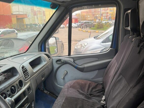 2001 Mercedes-Benz Sprinter, синий, 750000 рублей - вид 6