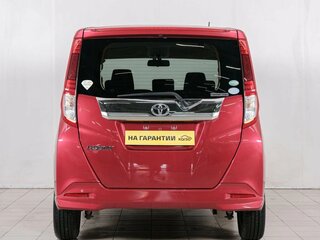 2017 Toyota Roomy I, красный, 949000 рублей, вид 5