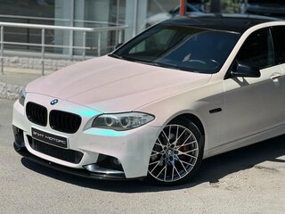 2012 BMW 5 серии 520d VI (F10/F11/F07), белый, 1800000 рублей, вид 3