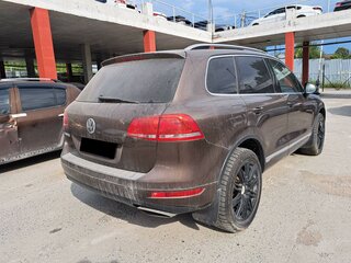 2013 Volkswagen Touareg II, коричневый, 1820000 рублей, вид 5
