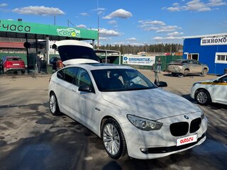 2010 BMW 5 серии Gran Turismo 535i xDrive VI (F10/F11/F07), белый, 1600000 рублей, вид 3
