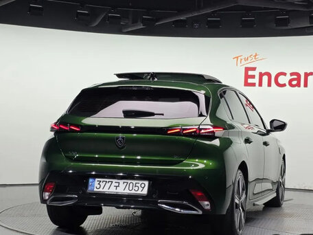 2023 Peugeot 308 III, зелёный, 1650000 рублей, вид 4