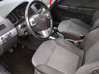 2011 Opel Astra H Рестайлинг, белый, 570000 рублей, вид 5
