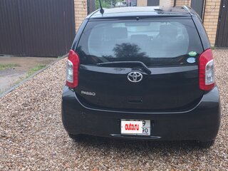 2015 Toyota Passo II (C30), чёрный, 625000 рублей, вид 4