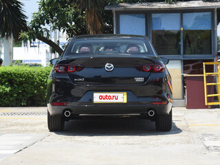 2025 Mazda 3 Axela IV (BP), чёрный, 2315000 рублей, вид 5
