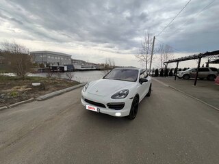 2012 Porsche Cayenne Diesel II (958), белый, 2570000 рублей, вид 2