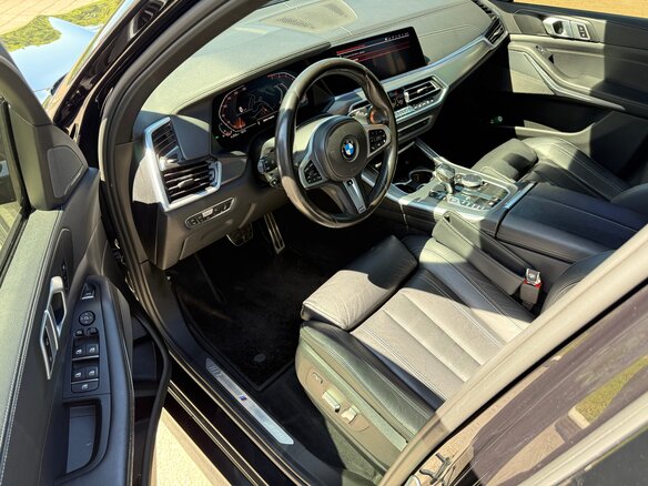 2020 BMW X5 40i IV (G05/G18), чёрный, 6300000 рублей - вид 7