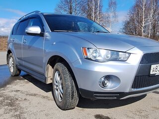 2009 Mitsubishi Outlander II Рестайлинг, серый, 1300000 рублей, вид 5