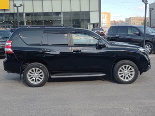 2015 Toyota Land Cruiser Prado 150 Series Рестайлинг 1, чёрный, 3710000 рублей, вид 5