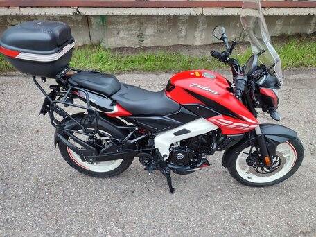 2021 Bajaj Pulsar NS 200, красный, 170000 рублей, вид 3