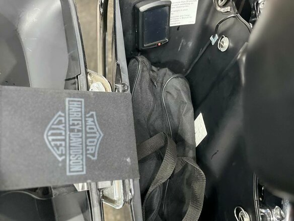 2013 Harley-Davidson Electra Glide, чёрный, 1450000 рублей - вид 38