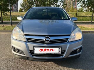 2008 Opel Astra H Рестайлинг, серебристый, 680000 рублей, вид 2
