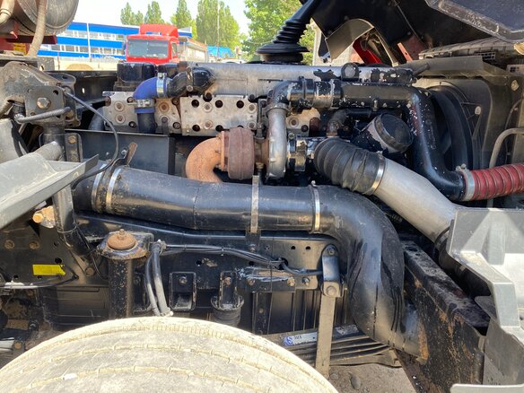 2004 MAN F 2000, красный, 3300000 рублей - вид 11