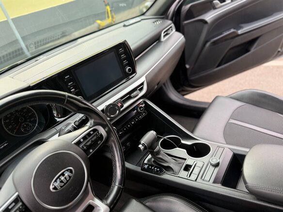 2020 Kia K5 III, чёрный, 2265000 рублей - вид 10