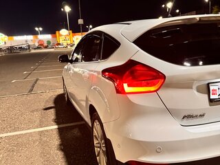 2017 Ford Focus III Рестайлинг, белый, 880000 рублей, вид 2