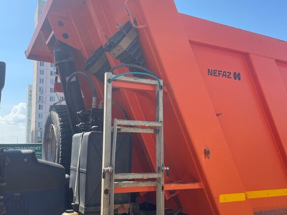 2019 КамАЗ 6520, оранжевый, 2050000 рублей - вид 6