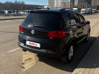 2017 Volkswagen Tiguan I Рестайлинг, чёрный, 1426000 рублей, вид 5